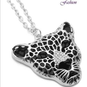 Silver Rhinestone Leopard Necklace